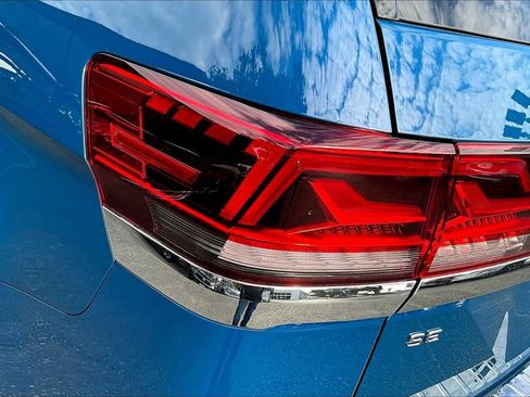 New 2026 Volkswagen Atlas SE FWD image 14