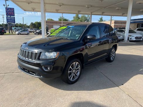 Used 2016 Jeep Compass Sport w/ Power Value Group FWD image 3
