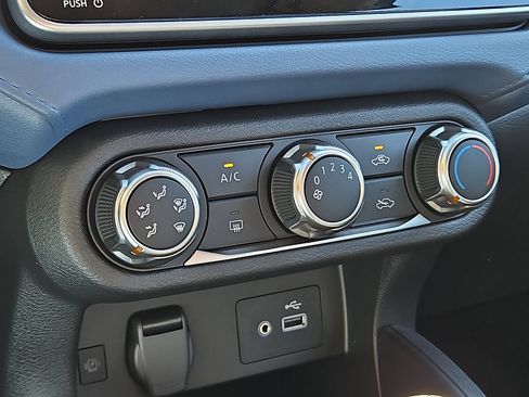 New 2025 Nissan Versa SV w/ Trunk Package image 13