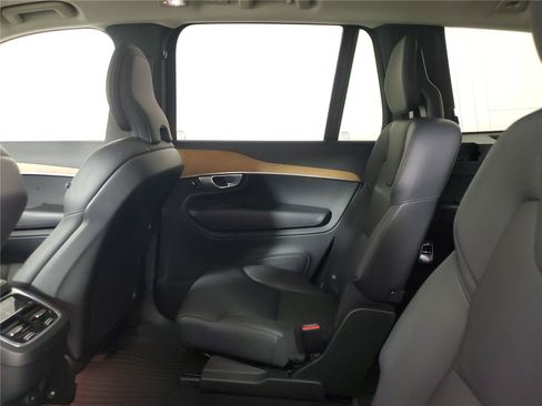 Certified 2024 Volvo XC90 B6 Plus w/ Protection Package Premier AWD/4WD image 12