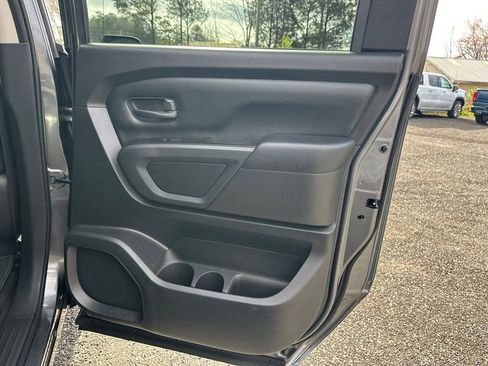 Used 2021 Nissan Titan S w/ S Utility Package image 17