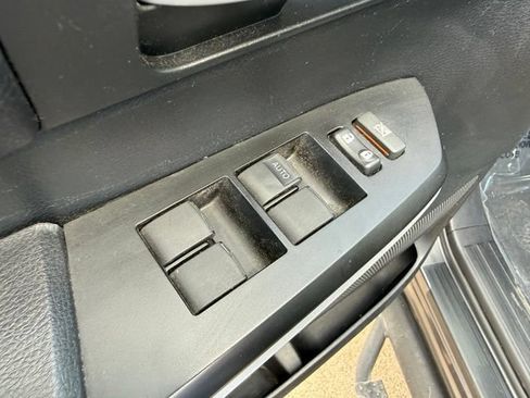 Used 2017 Toyota Tundra SR5 RWD image 12