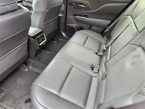 New 2025 Toyota Crown Signia image 20