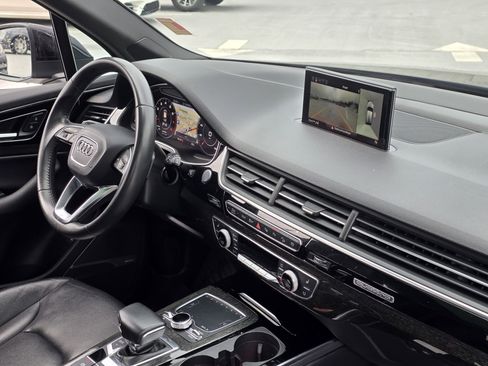 Used 2019 Audi Q7 3.0T Premium Plus w/ Premium Plus Package image 26