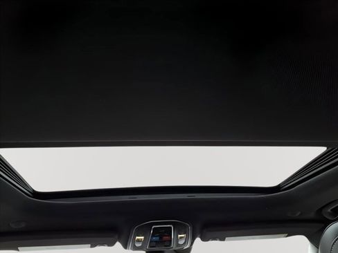 New 2025 Jeep Grand Cherokee 4WD image 14