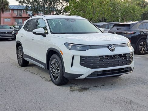 New 2026 Volkswagen Tiguan S image 10