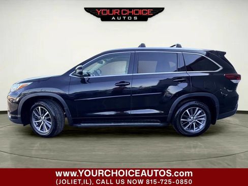 Used 2018 Toyota Highlander XLE AWD/4WD image 2