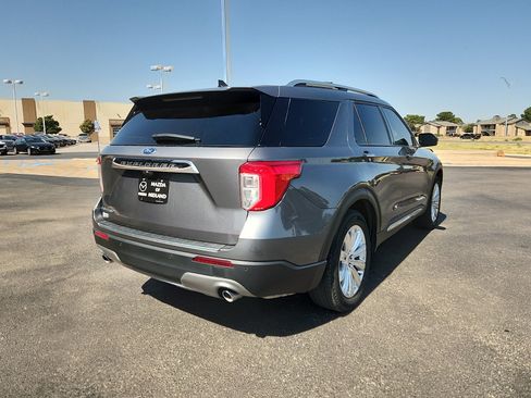 Used 2023 Ford Explorer Limited w/ Limited Technology Package RWD image 7