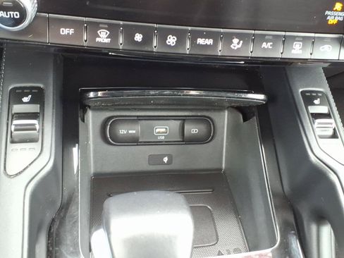 Used 2021 Kia Telluride EX w/ EX Premium Package AWD/4WD image 19