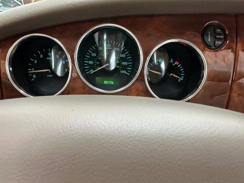 Used 2005 Jaguar XK8 Convertible image 31
