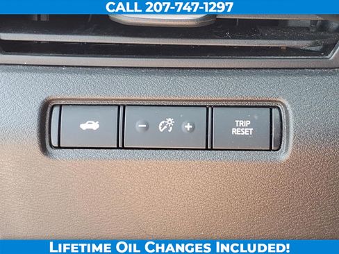 Used 2024 Nissan Altima 2.5 SR FWD image 16