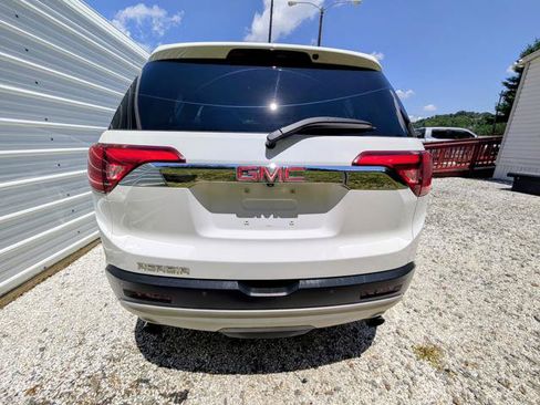 Used 2019 GMC Acadia SLT FWD image 16