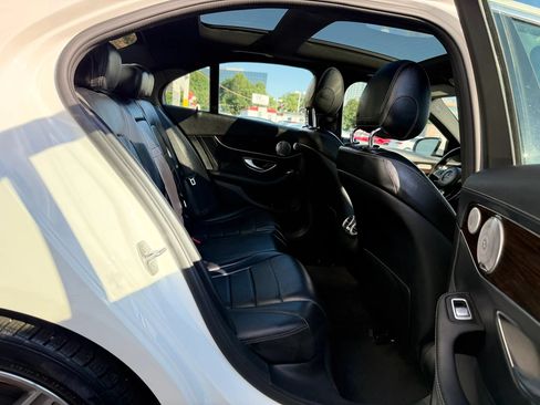 Used 2017 Mercedes-Benz C 300 4MATIC Sedan image 33
