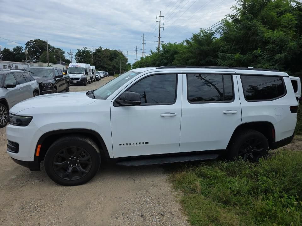 Used 2023 Jeep Wagoneer Series II AWD/4WD image 5
