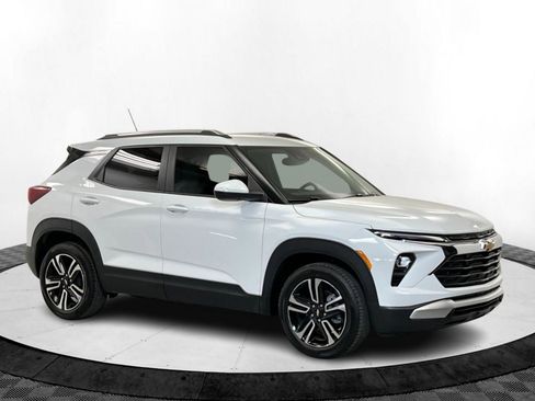 New 2025 Chevrolet TrailBlazer LT w/ Convenience Package image 8