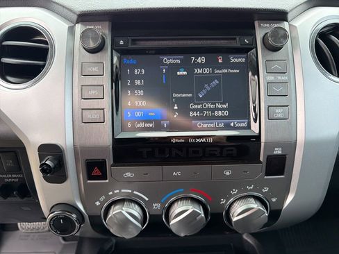 Used 2019 Toyota Tundra SR5 w/ SR5 Upgrade Package image 39