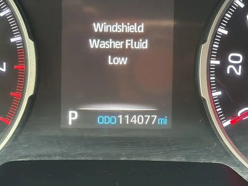 Used 2021 Toyota RAV4 XLE FWD image 17