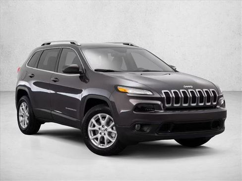 Used 2016 Jeep Cherokee Limited image 8
