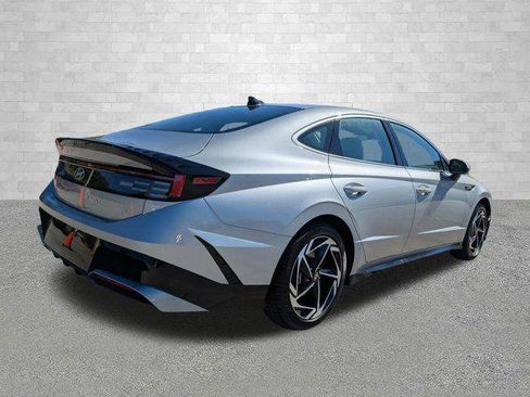 New 2026 Hyundai Sonata SEL FWD image 2