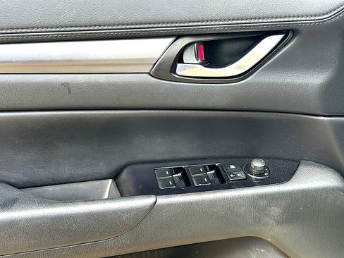 Used 2020 MAZDA CX-5 Touring FWD image 8