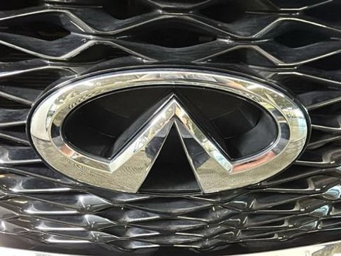 Used 2023 INFINITI QX60 Luxe w/ Cargo Package AWD/4WD image 8