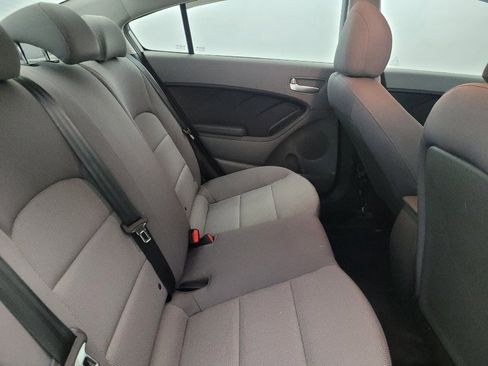 Used 2018 Kia Forte LX image 19