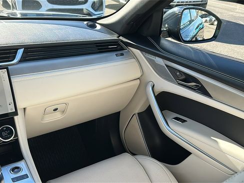 Used 2025 Jaguar F-PACE R-Dynamic S image 23