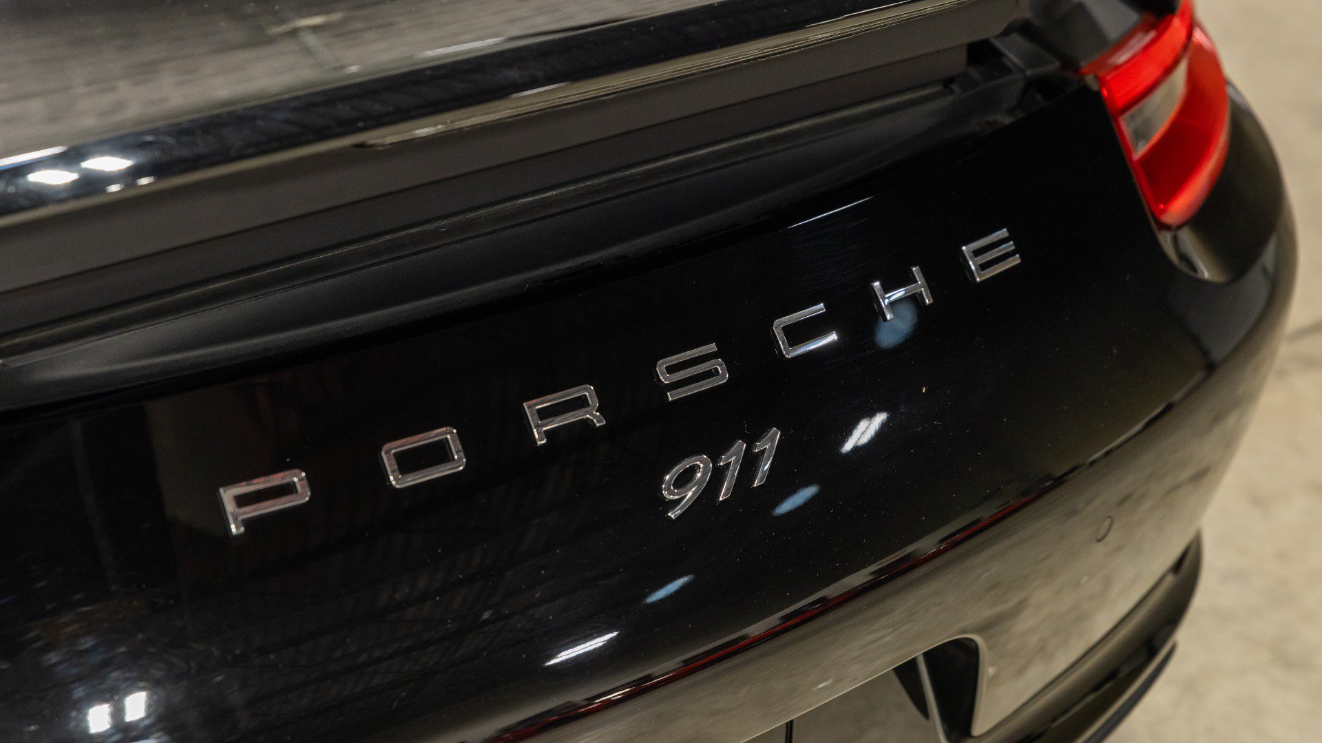 Used 2018 Porsche 911 Carrera RWD image 10