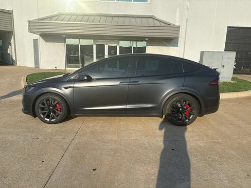 Used 2024 Tesla Model X Plaid AWD/4WD image 4