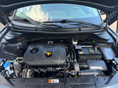 Used 2025 Kia Soul LX w/ LX Technology Package FWD image 25