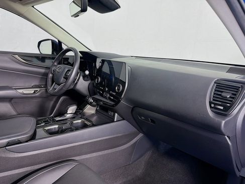 Used 2022 Lexus NX 250 FWD w/ Towing Package (2000 Lbs) image 31