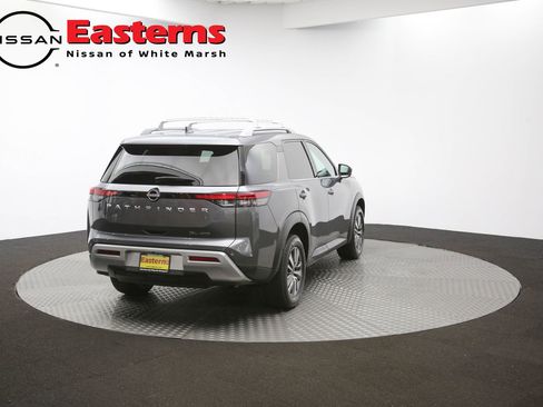 Used 2023 Nissan Pathfinder SL image 58