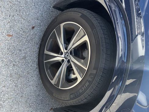 Used 2023 Lexus RX 350 Premium w/ Accessory Package (Z1) FWD image 10