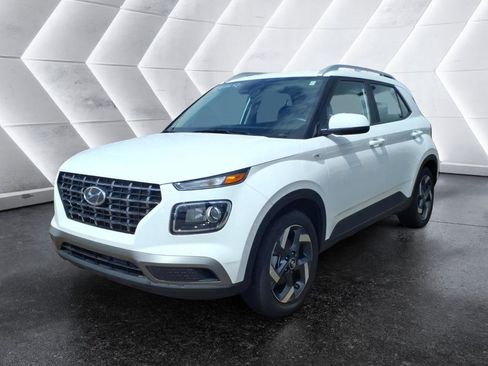New 2026 Hyundai Venue SEL FWD image 1