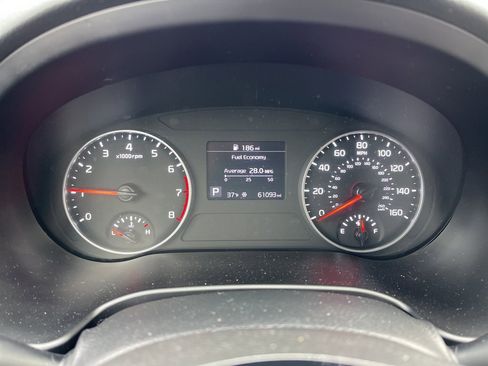 Used 2021 Kia Seltos S image 9