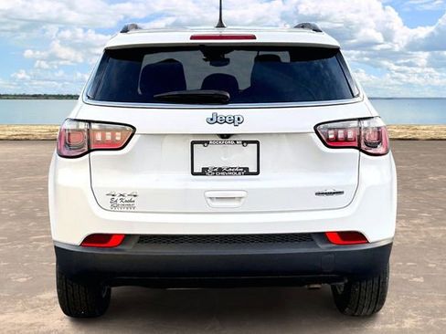 Used 2024 Jeep Compass Latitude image 5