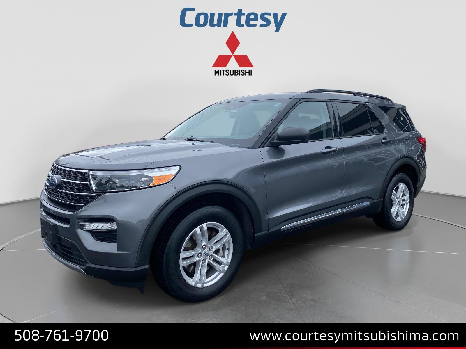 Used 2021 Ford Explorer XLT w/ Equipment Group 202A AWD/4WD image 1
