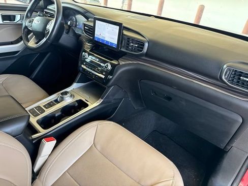 Used 2021 Ford Explorer Limited w/ Equipment Group 301A RWD image 12