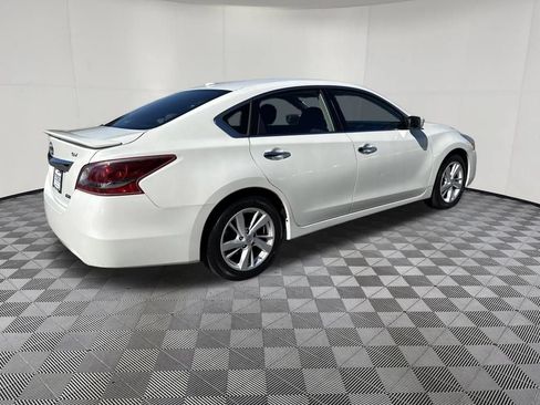 Used 2013 Nissan Altima 2.5 SV FWD image 5