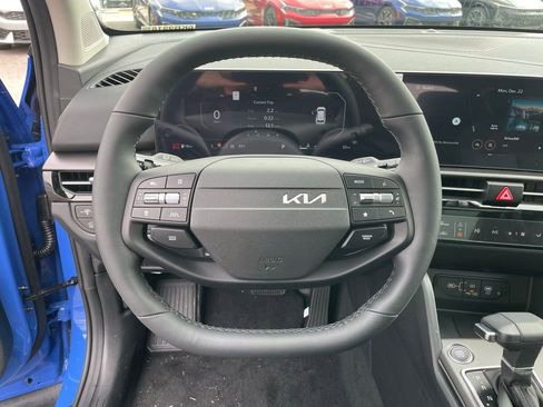 New 2026 Kia Sportage SX image 12