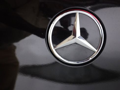 Used 2023 Mercedes-Benz EQE 350+ 4MATIC Sedan image 62
