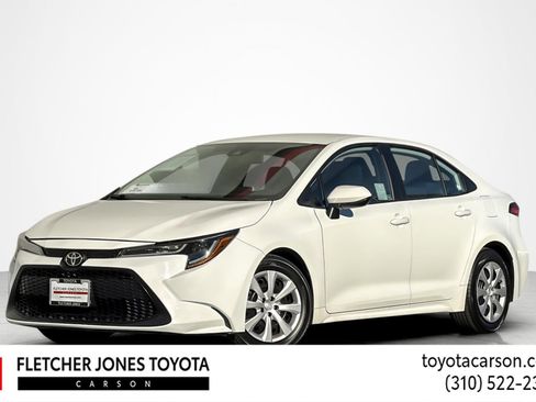 Certified 2020 Toyota Corolla LE image 1
