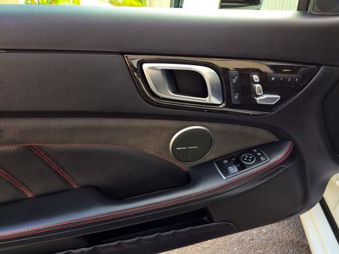 Used 2017 Mercedes-Benz SLC 43 AMG image 16