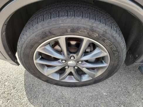 Used 2018 Dodge Durango GT AWD/4WD image 9
