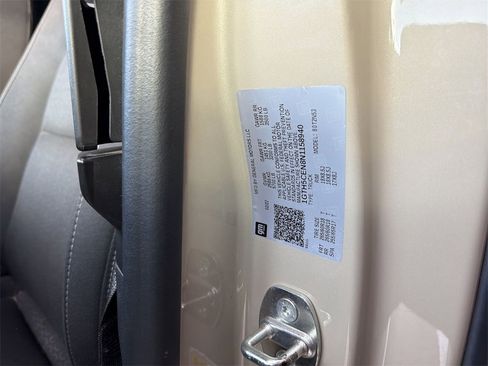 Used 2022 GMC Canyon Elevation w/ Trailering Package image 6