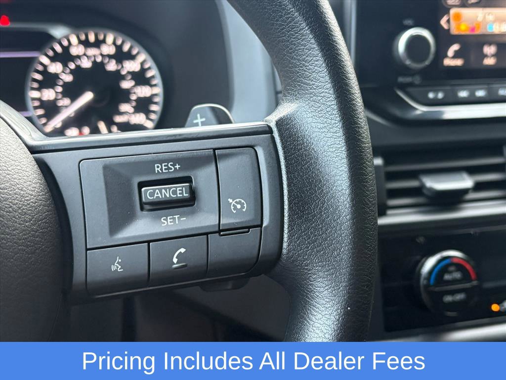 Used 2025 Nissan Pathfinder S AWD/4WD image 16