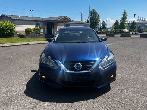 Used 2017 Nissan Altima 2.5 SR FWD image 8
