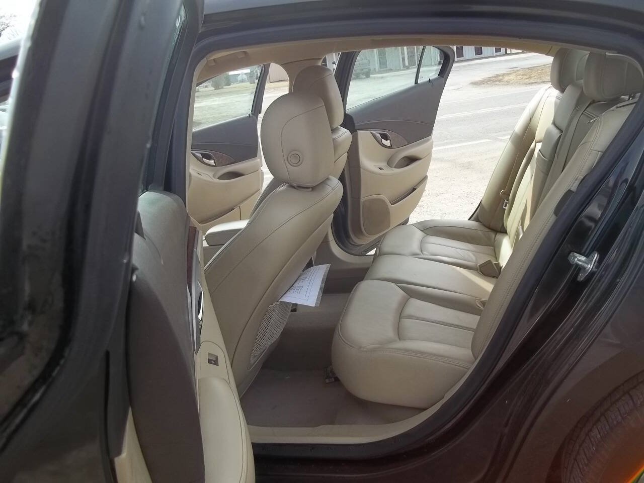 Used 2013 Buick LaCrosse Leather w/ Entertainment Package FWD image 15