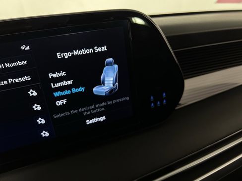 Used 2025 Hyundai Palisade Calligraphy image 26