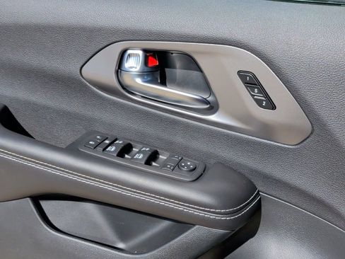 New 2026 Chrysler Pacifica Select w/ S Appearance Package image 11